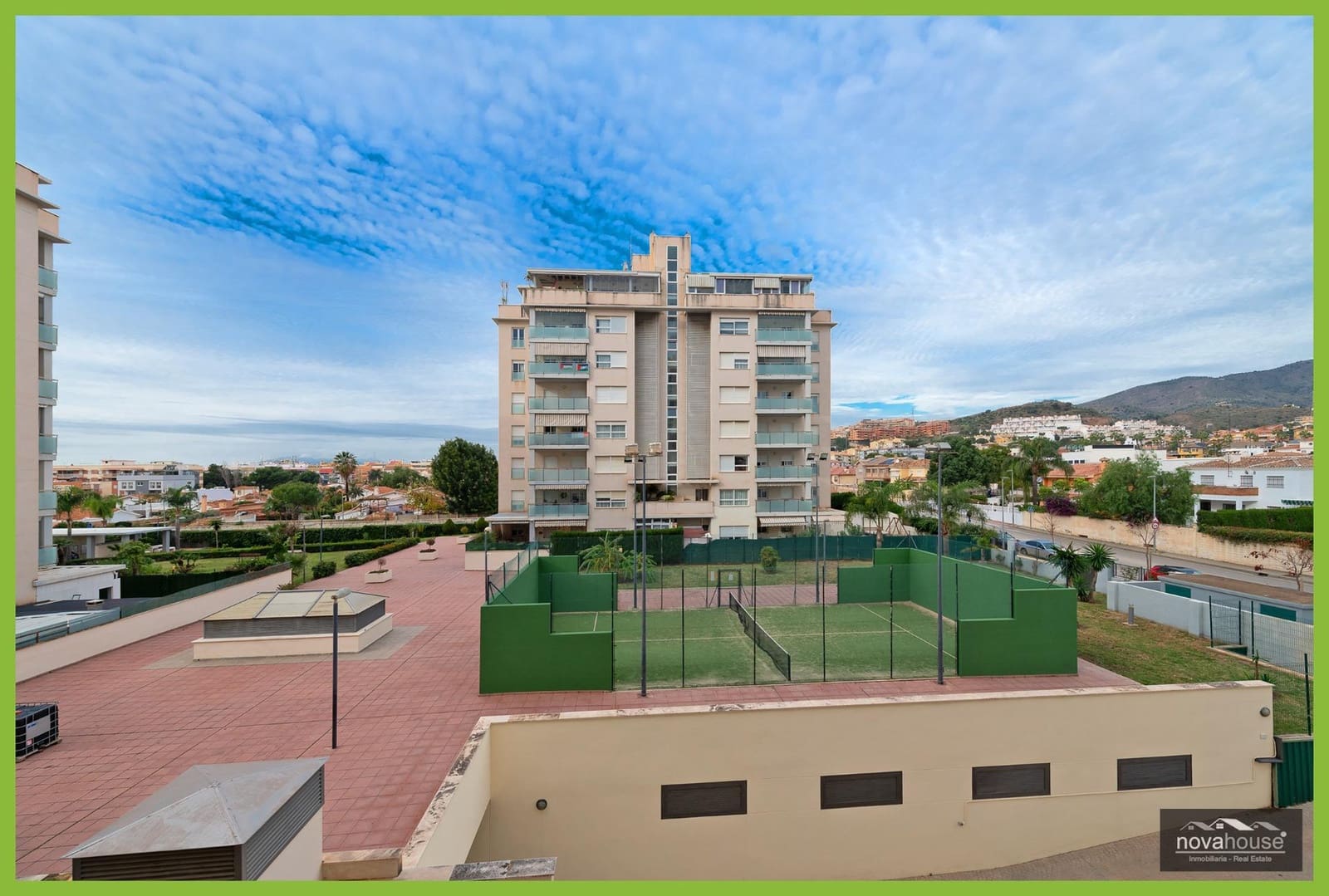3 bedroom Flat for sale in Rincon de la Victoria with pool - € 452,000 (Ref: 9471210)