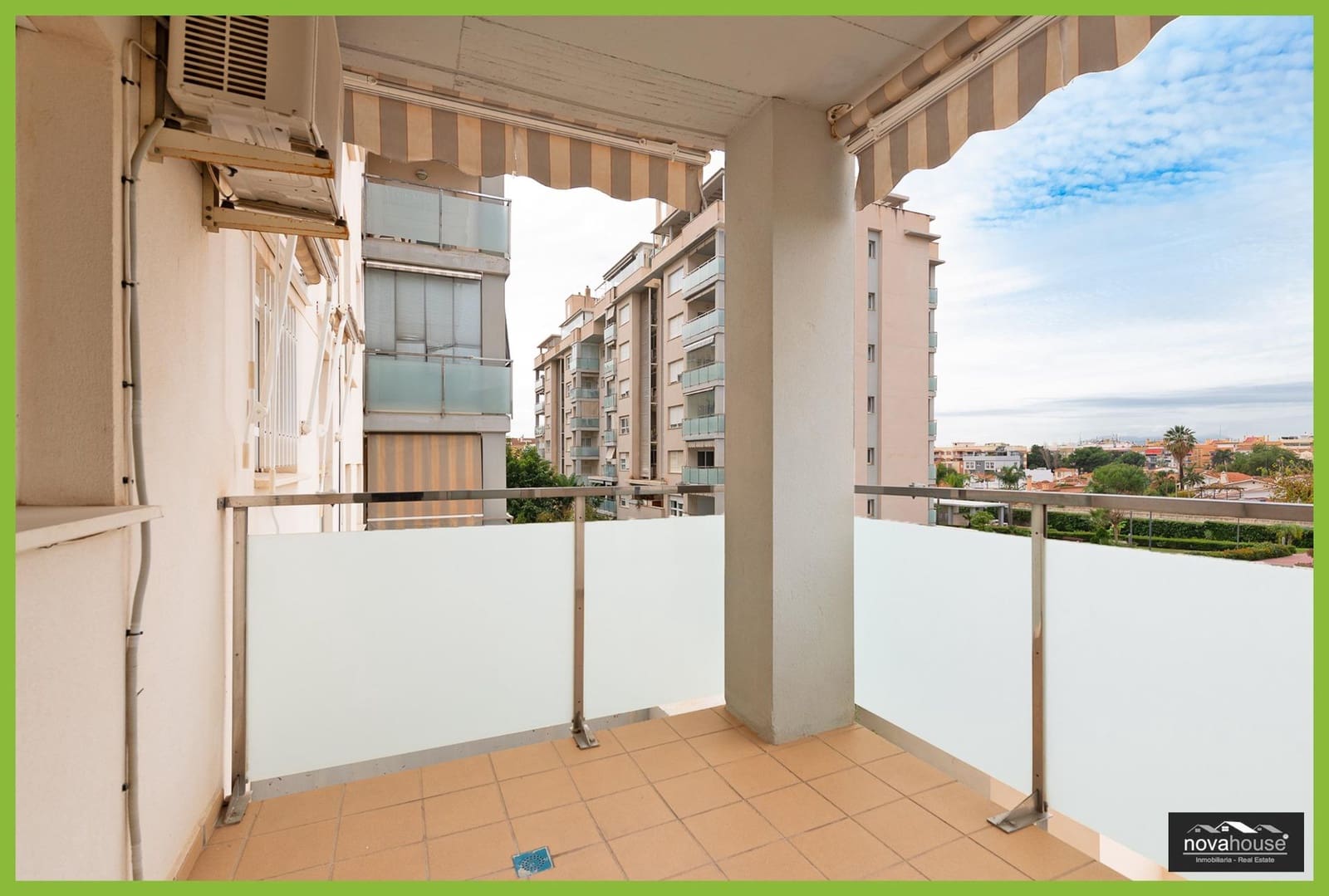 3 bedroom Flat for sale in Rincon de la Victoria with pool - € 442,000 (Ref: 9471210)