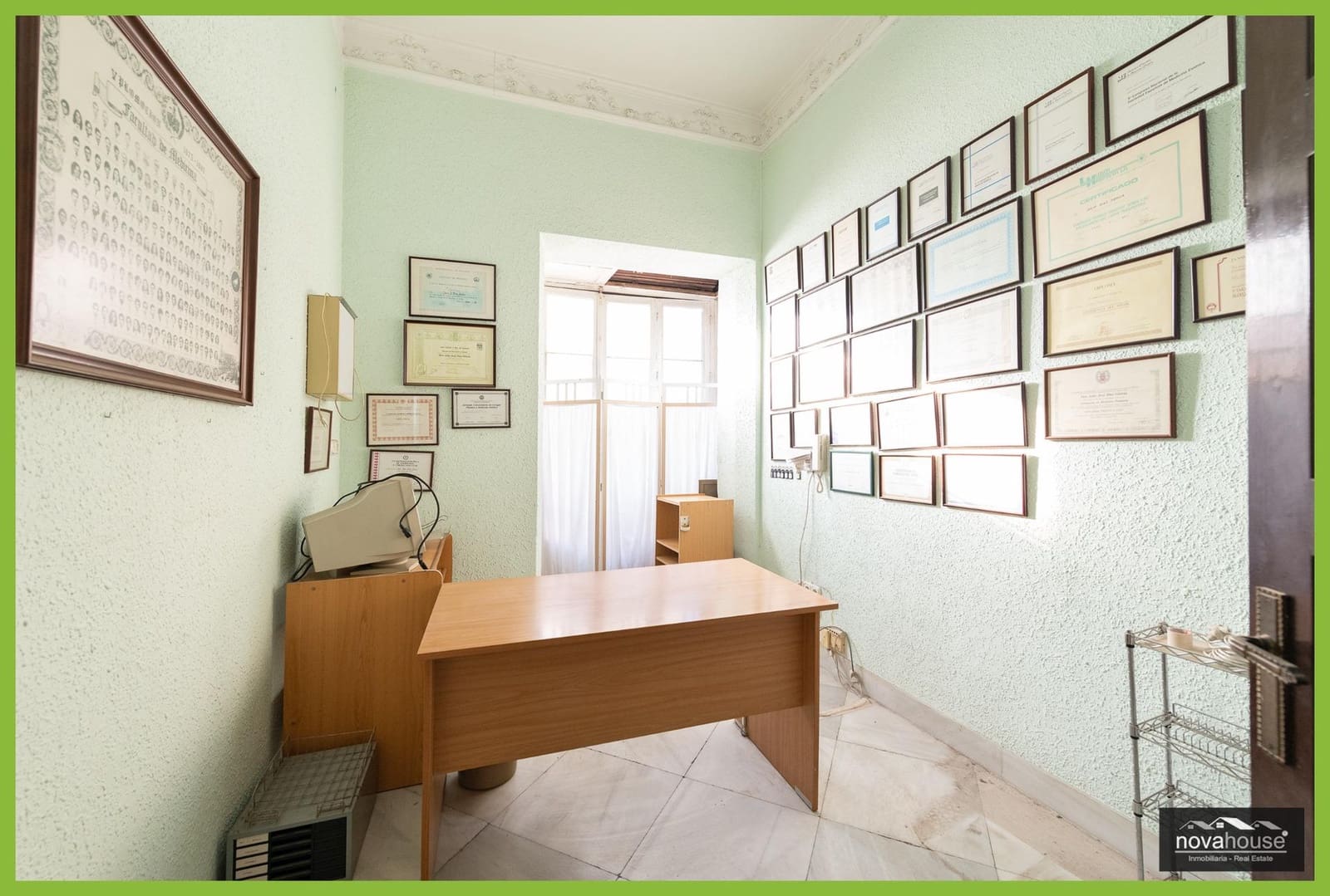 4 bedroom Flat for sale in Malaga city - € 670,000 (Ref: 9502380)