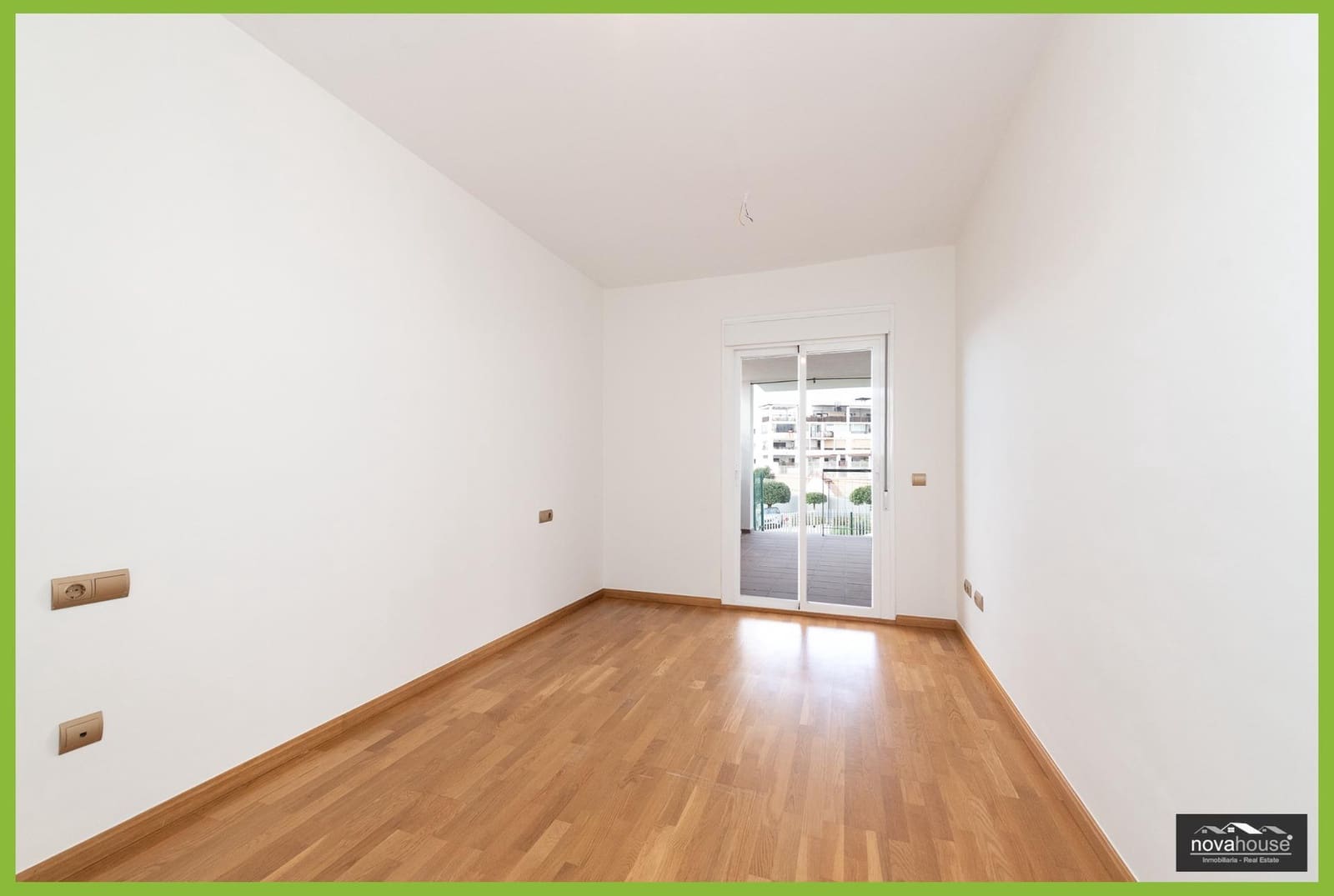 3 bedroom Flat for sale in Rincon de la Victoria with garage - € 399,900 (Ref: 9532879)