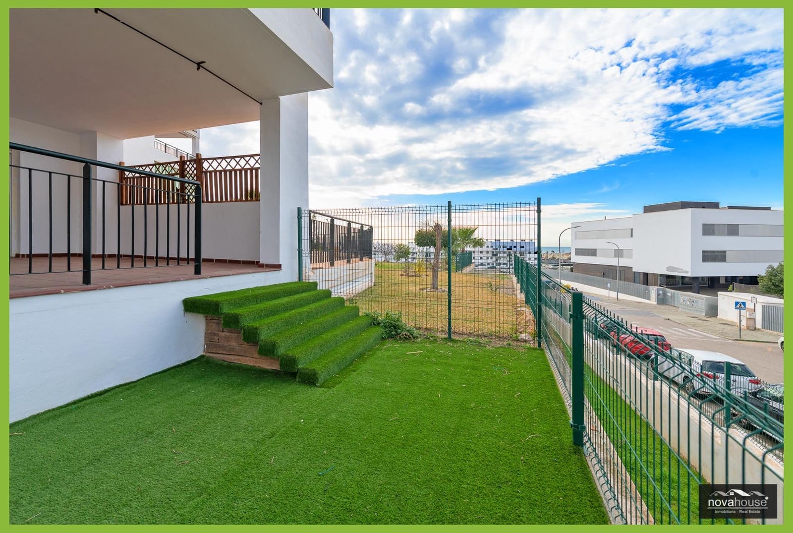 3 bedroom Flat for sale in Rincon de la Victoria with garage - € 399,900 (Ref: 9532879)
