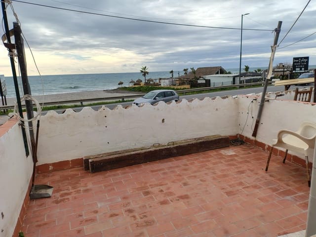 2 Zimmer Strandapartment zu verkaufen in El Peñoncillo, Torrox - 133.000 € (Ref: 9532881)