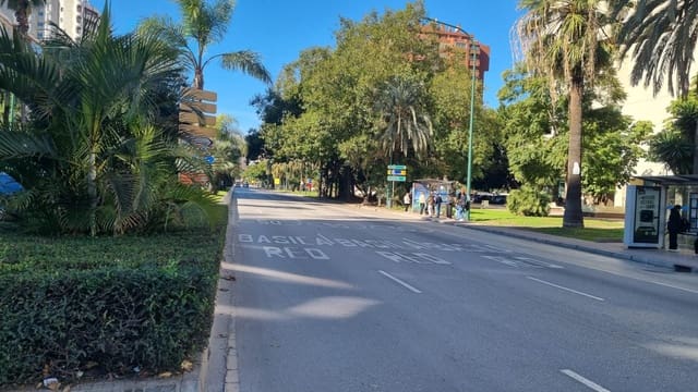 Garaż na sprzedaż w Cruz de Humilladero, Miasto Málaga - 30 000 € (Ref: 9533752)