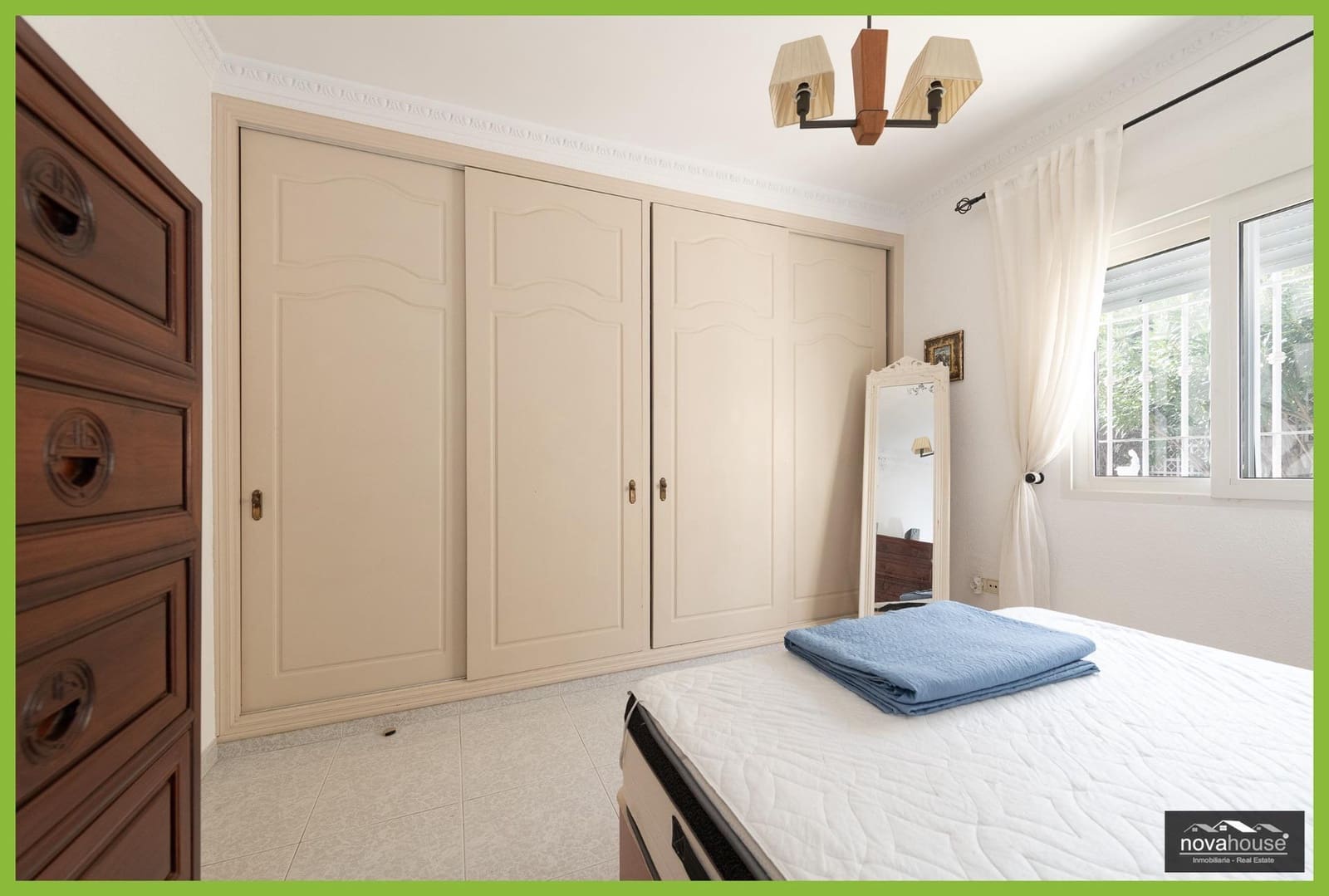 Chalet de 4 habitaciones en Caleta de Vélez en venta con piscina garaje - 680.000 € (Ref: 9536876)