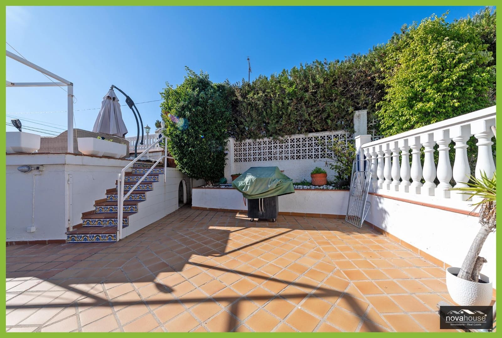 Chalet de 4 habitaciones en Caleta de Vélez en venta con piscina garaje - 680.000 € (Ref: 9536876)