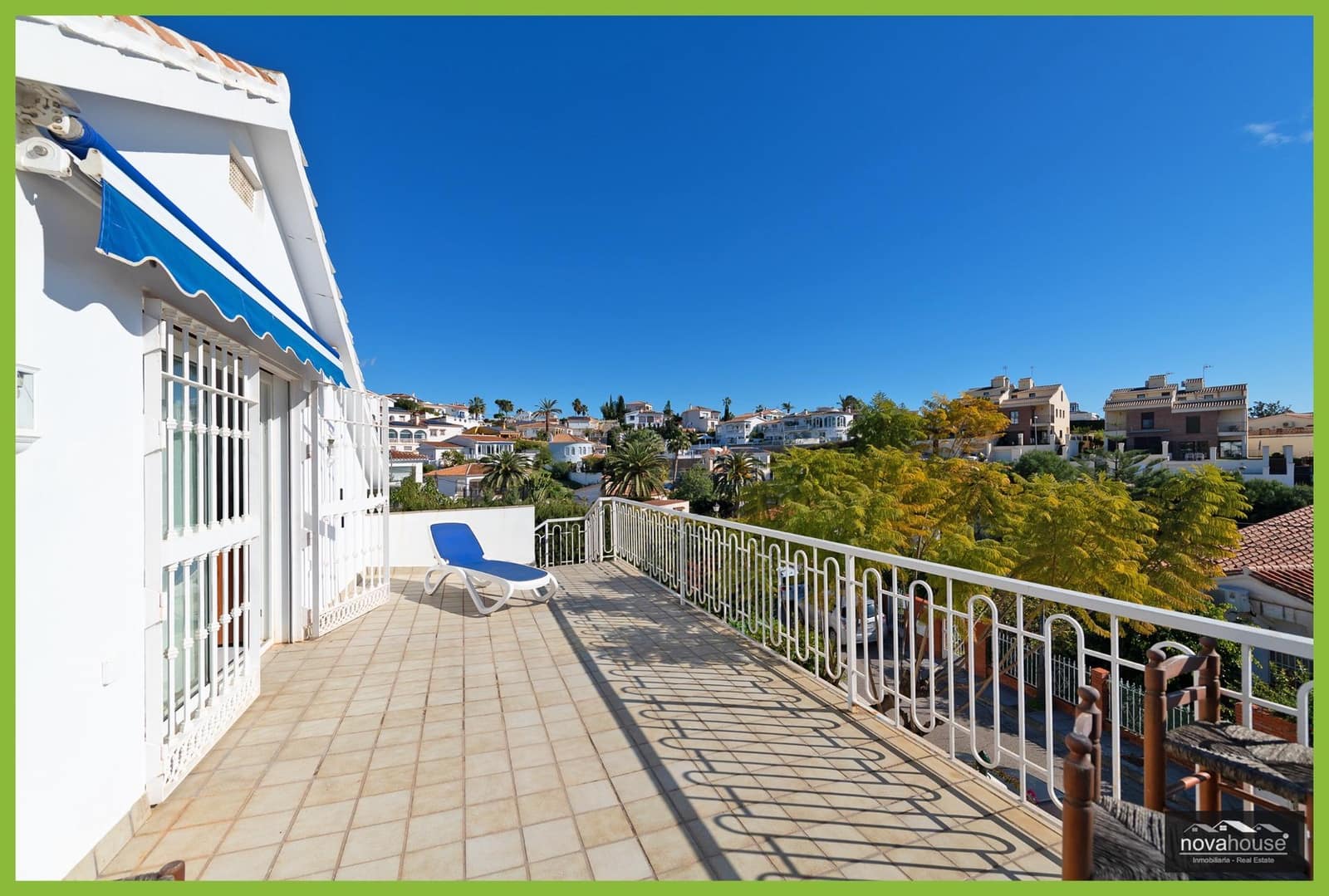 Chalet de 4 habitaciones en Caleta de Vélez en venta con piscina garaje - 680.000 € (Ref: 9536876)