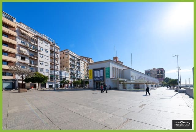 3 soveværelse Lejlighed til salg i Málaga by - € 335.000 (Ref: 9541116)