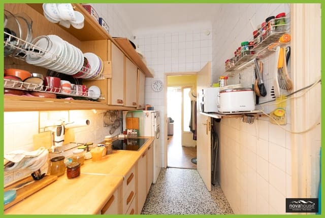 3 soveværelse Lejlighed til salg i Málaga by - € 335.000 (Ref: 9541116)