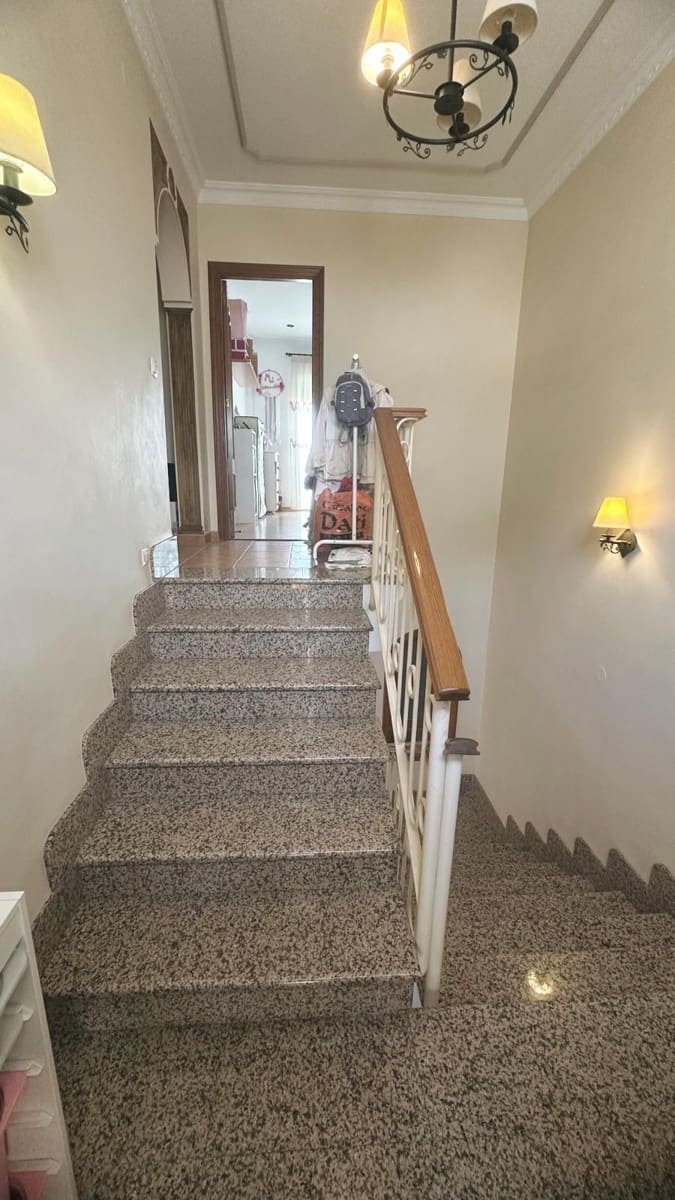 4 soverom Rekkehus til salgs i Nerja med garasje - € 470 000 (Ref: 9548220)