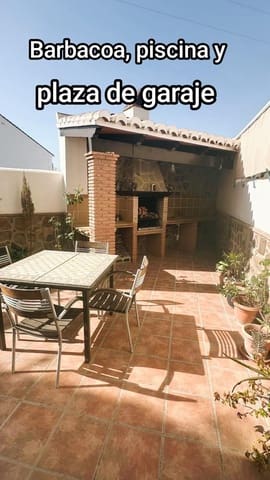 4 soverom Rekkehus til salgs i Nerja med garasje - € 470 000 (Ref: 9548220)