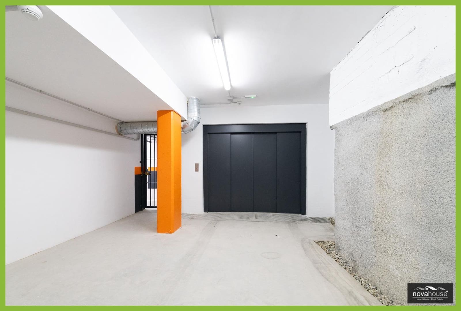 2 bedroom Flat for sale in Malaga city with garage - € 365,000 (Ref: 9557949)