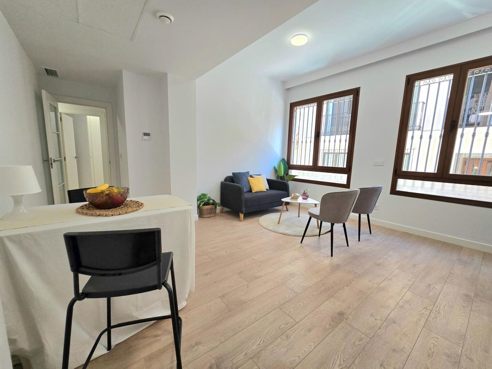 2 bedroom Flat for sale in Malaga city with garage - € 365,000 (Ref: 9557949)