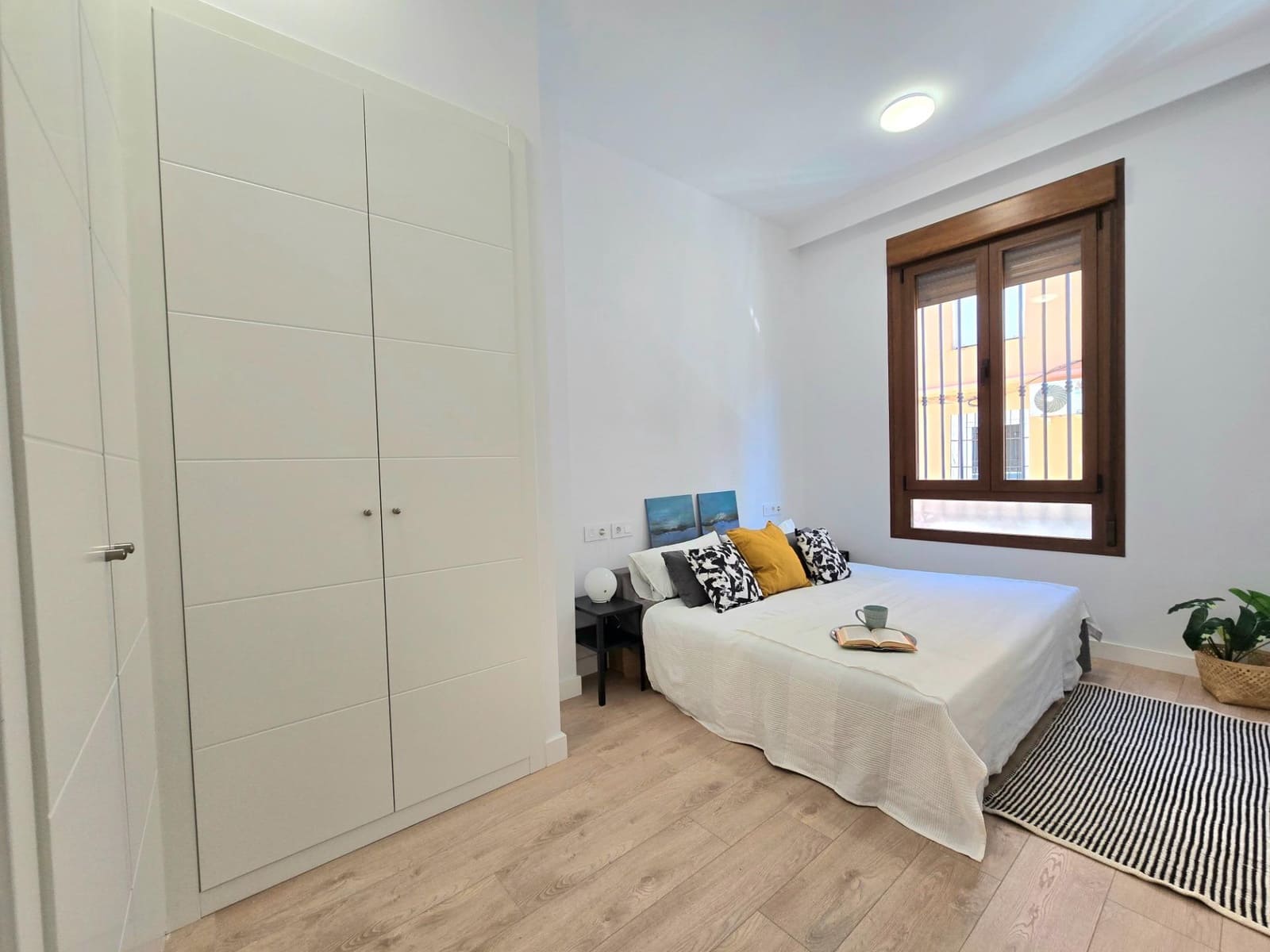 2 bedroom Flat for sale in Malaga city with garage - € 365,000 (Ref: 9557949)