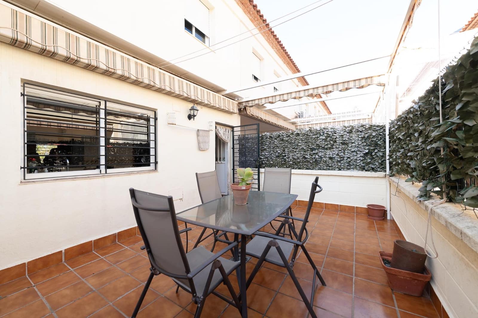 3 slaapkamer Rijtjeshuis te koop in Rincon de la Victoria met zwembad garage - € 479.500 (Ref: 9568686)