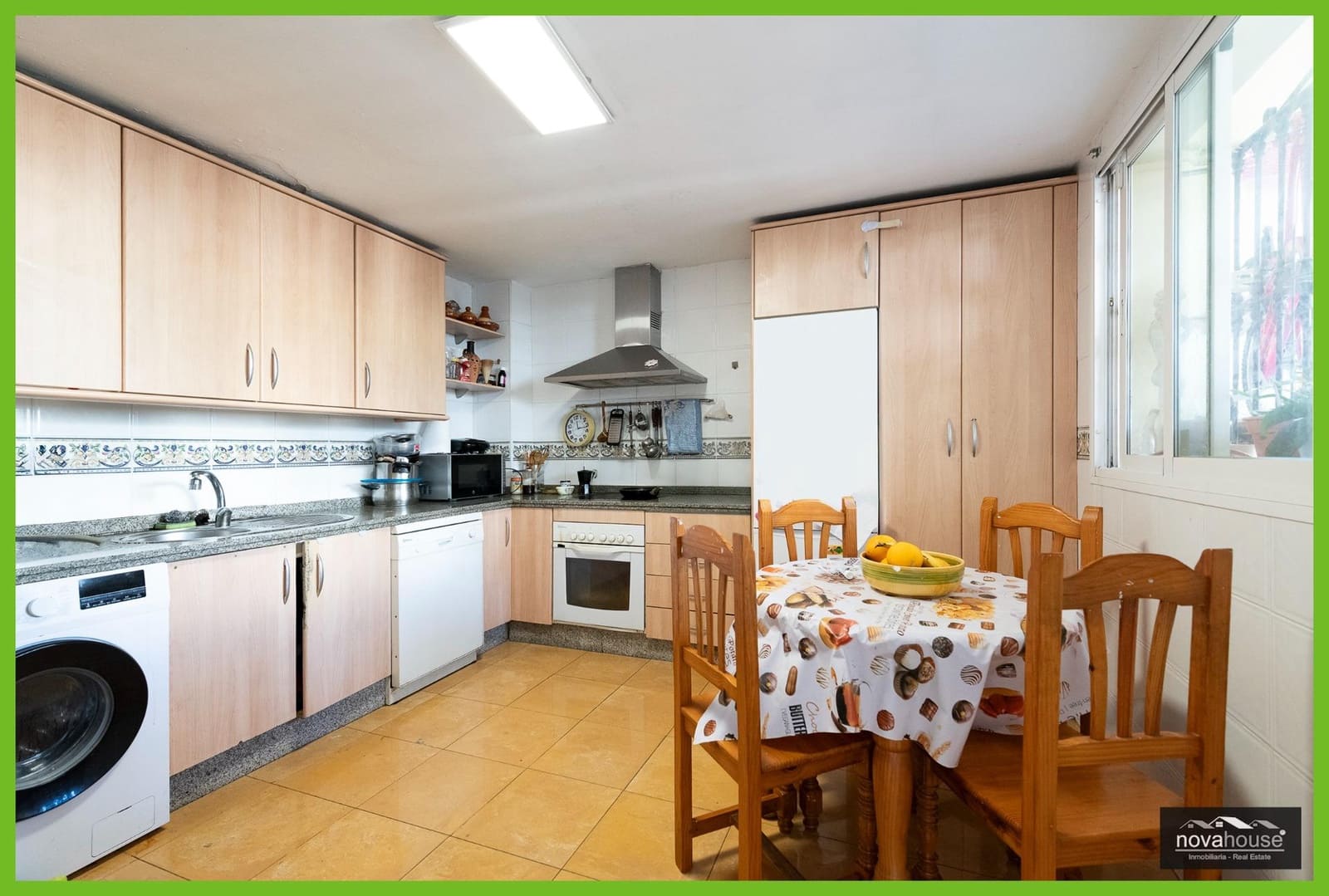 3 sovrum Radhus till salu i Torremolinos med garage - 619 990 € (Ref: 9615472)