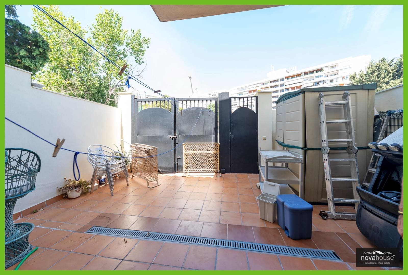 3 sovrum Radhus till salu i Torremolinos med garage - 619 990 € (Ref: 9615472)
