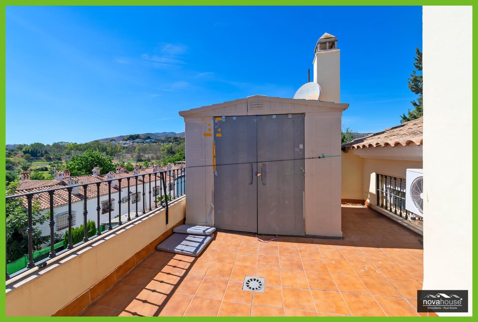 3 soveværelse Rækkehus til salg i Torremolinos med garage - € 619.990 (Ref: 9615472)