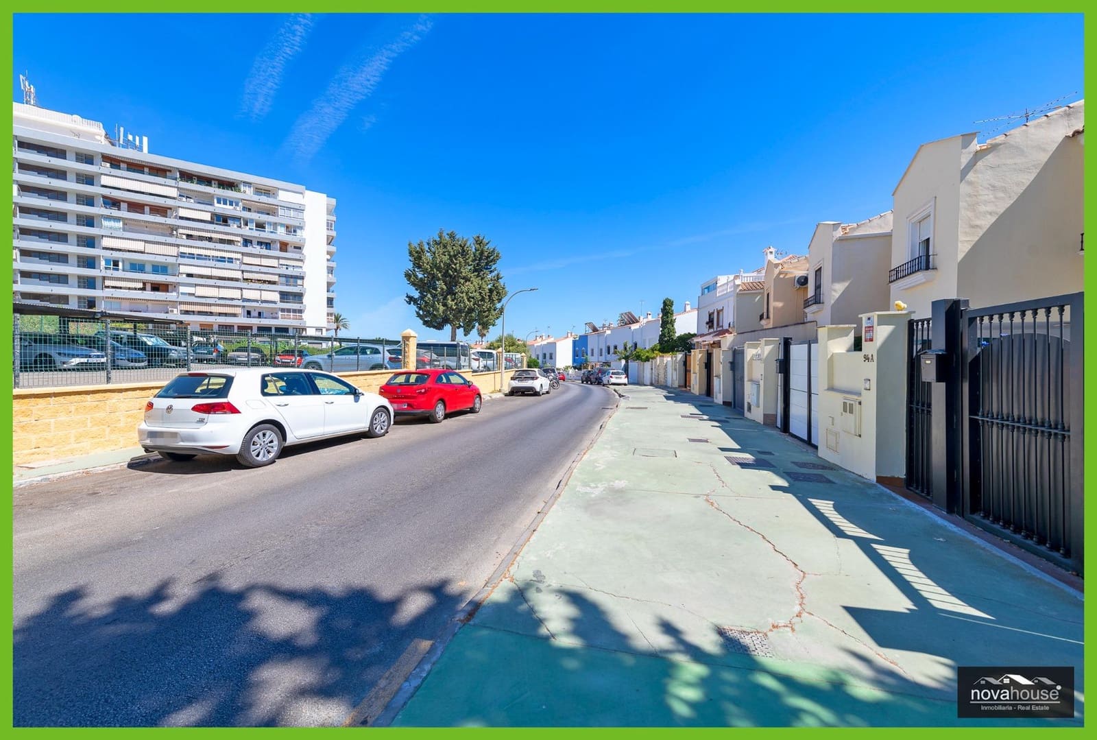 3 soveværelse Rækkehus til salg i Torremolinos med garage - € 619.990 (Ref: 9615472)