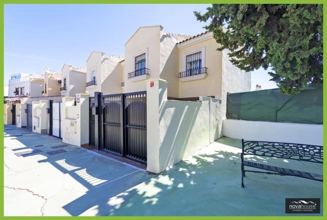 3 chambre Villa/Maison Mitoyenne à vendre à Torremolinos avec garage - 619 990 € (Ref: 9615472)