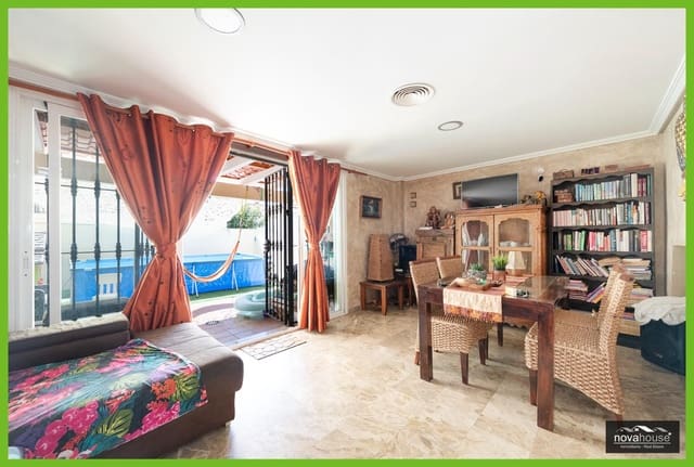 3 chambre Villa/Maison Mitoyenne à vendre à Torremolinos avec garage - 619 990 € (Ref: 9615472)