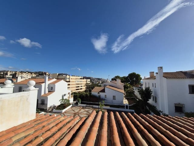 2 sypialnia Dom szeregowy na sprzedaż w Rincón de la Victoria z basenem - 387 000 € (Ref: 9629993)