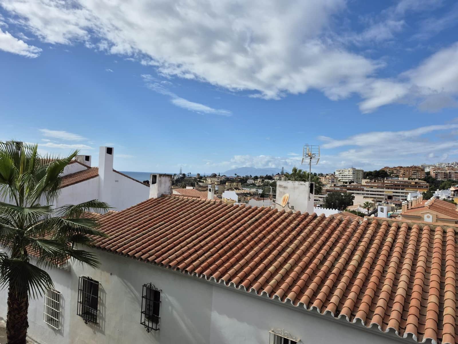 2 sypialnia Dom szeregowy na sprzedaż w Rincon de la Victoria z basenem - 387 000 € (Ref: 9629993)