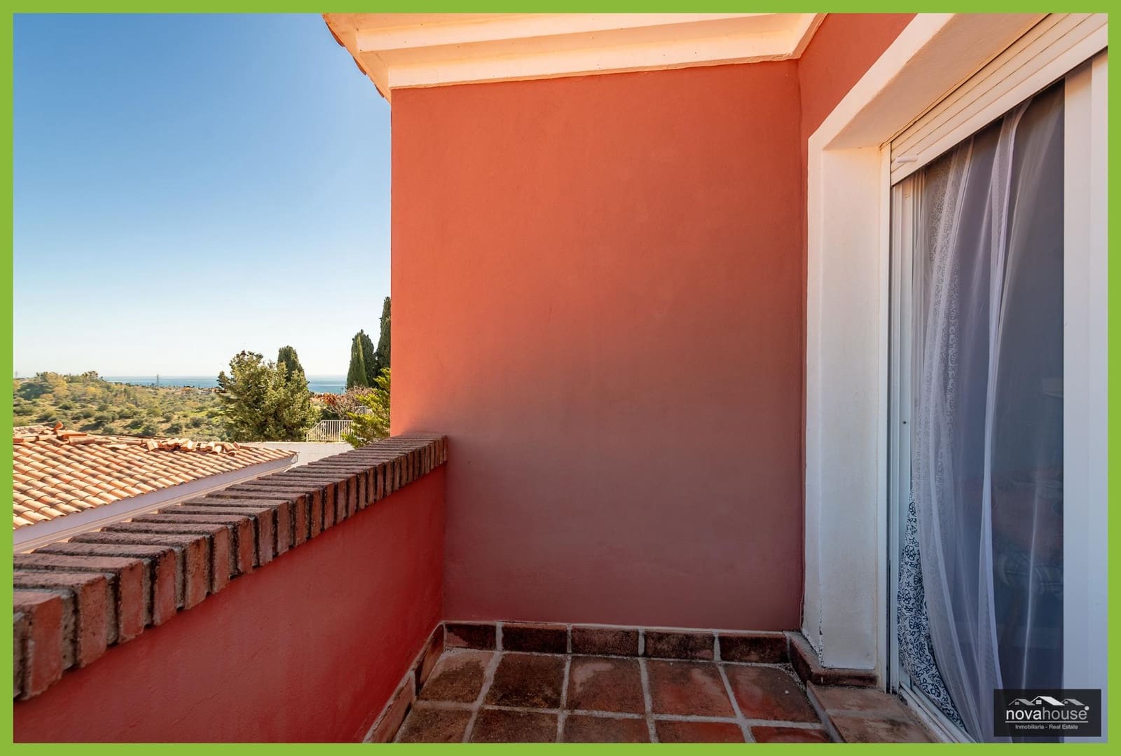 4 sypialnia Willa na sprzedaż w Rincon de la Victoria z basenem garażem - 524 000 € (Ref: 9634278)