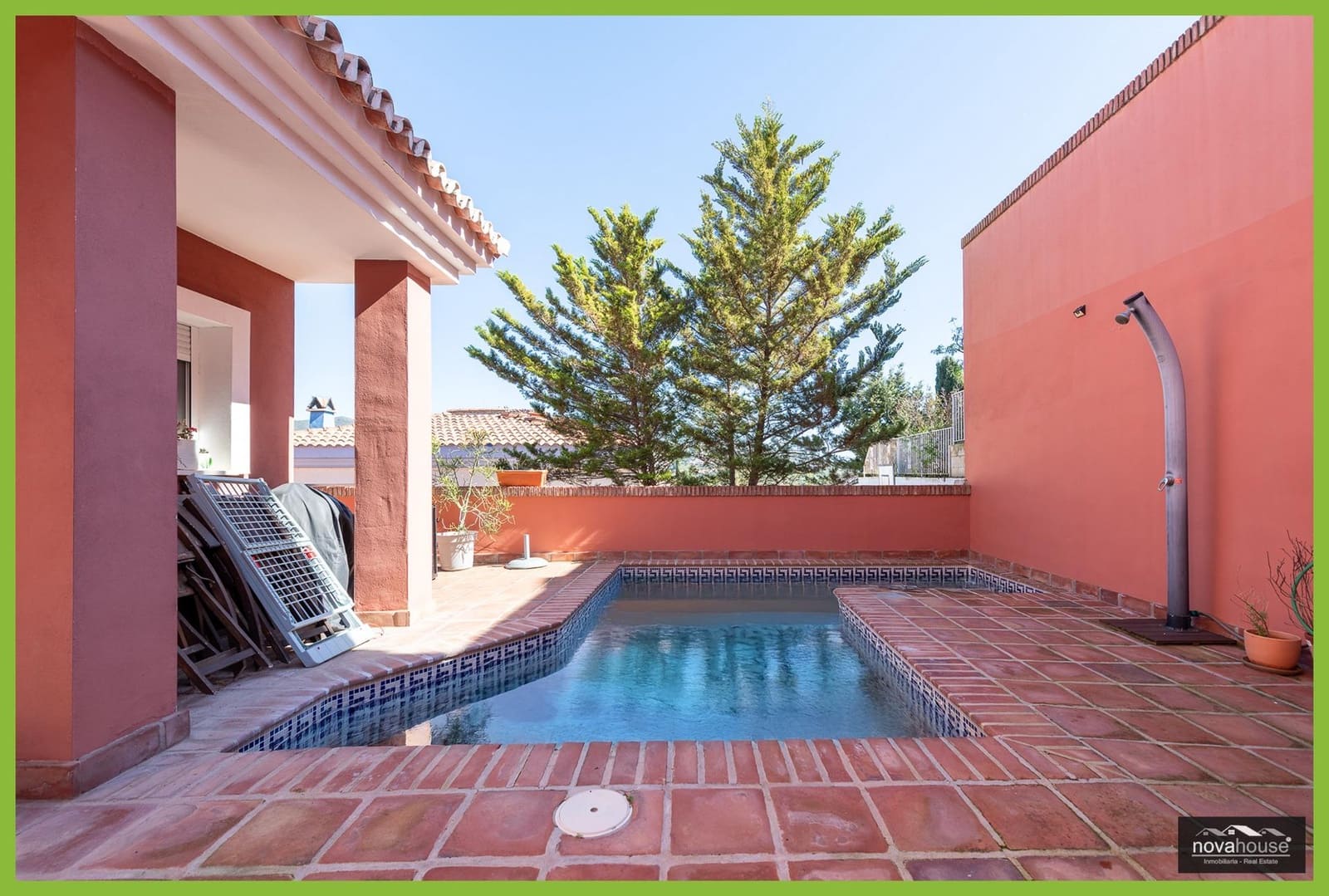 4 sypialnia Willa na sprzedaż w Rincon de la Victoria z basenem garażem - 524 000 € (Ref: 9634278)