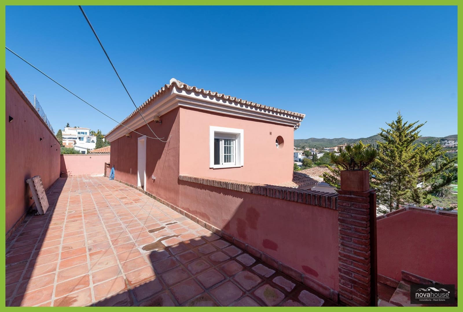 4 sypialnia Willa na sprzedaż w Rincon de la Victoria z basenem garażem - 524 000 € (Ref: 9634278)