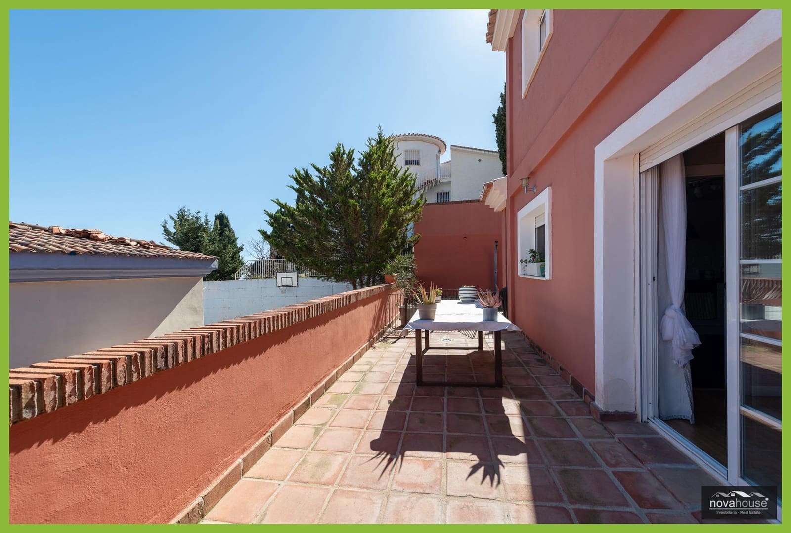 4 sypialnia Willa na sprzedaż w Rincon de la Victoria z basenem garażem - 524 000 € (Ref: 9634278)