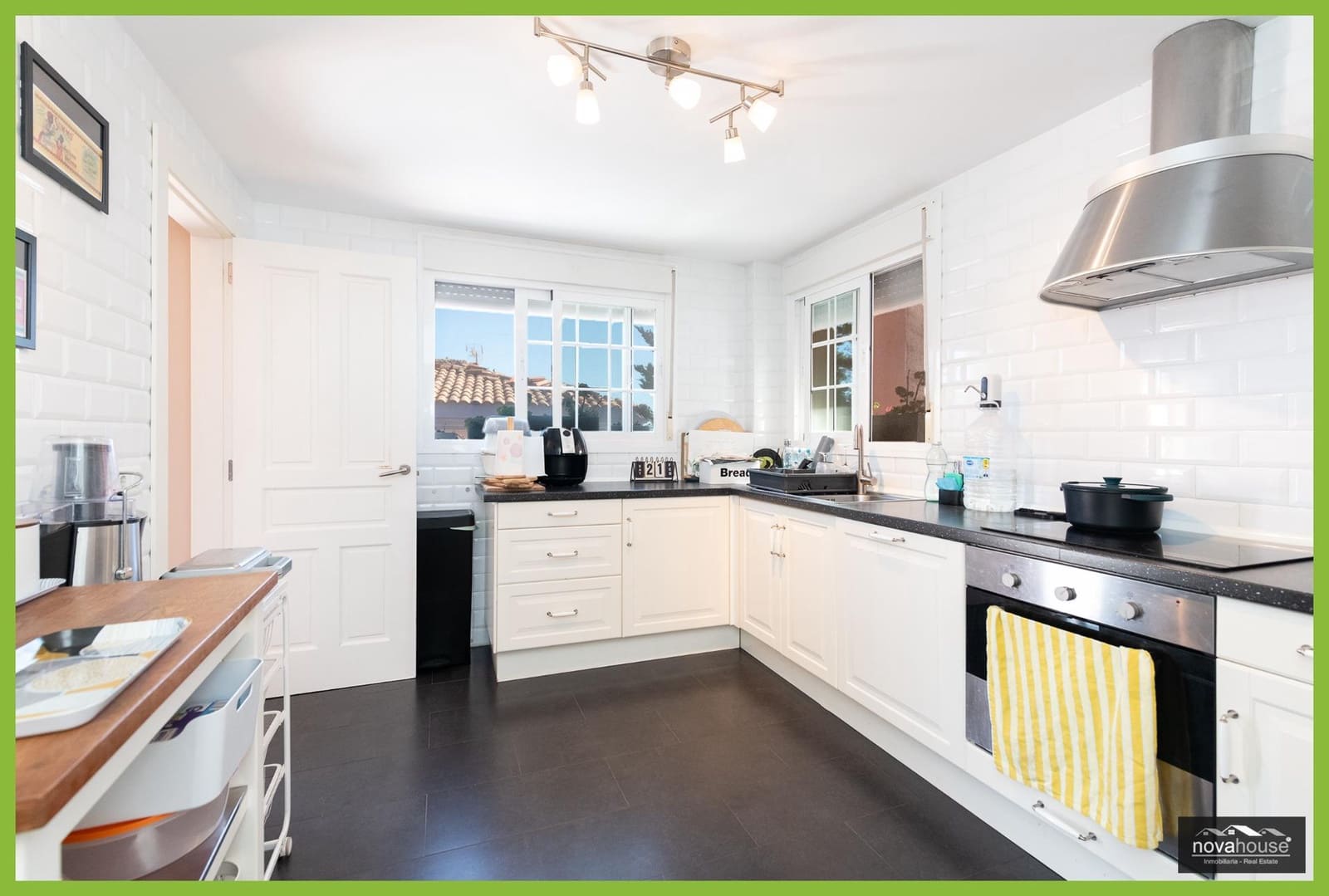 4 bedroom Villa for sale in Rincon de la Victoria with pool garage - € 524,000 (Ref: 9634278)