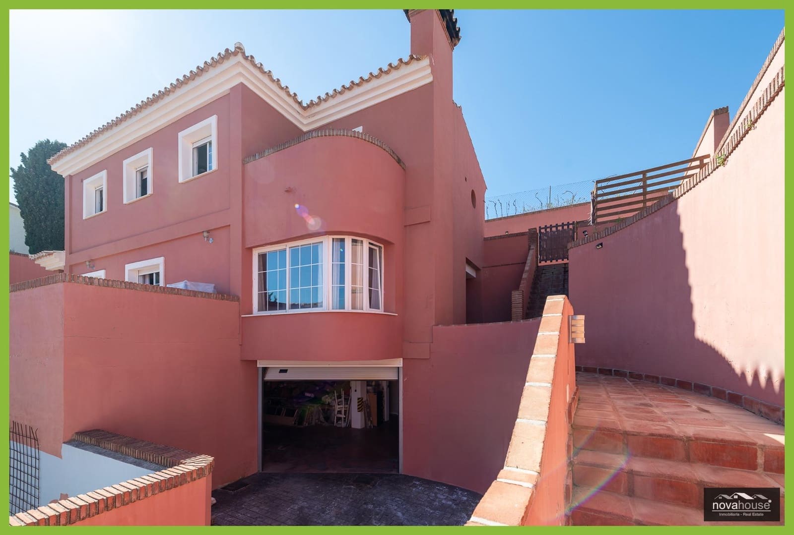 4 bedroom Villa for sale in Rincon de la Victoria with pool garage - € 524,000 (Ref: 9634278)
