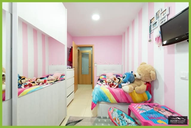 3 chambre Appartement à vendre à Las Virreinas, Malaga ville avec piscine garage - 319 990 € (Ref: 9645045)