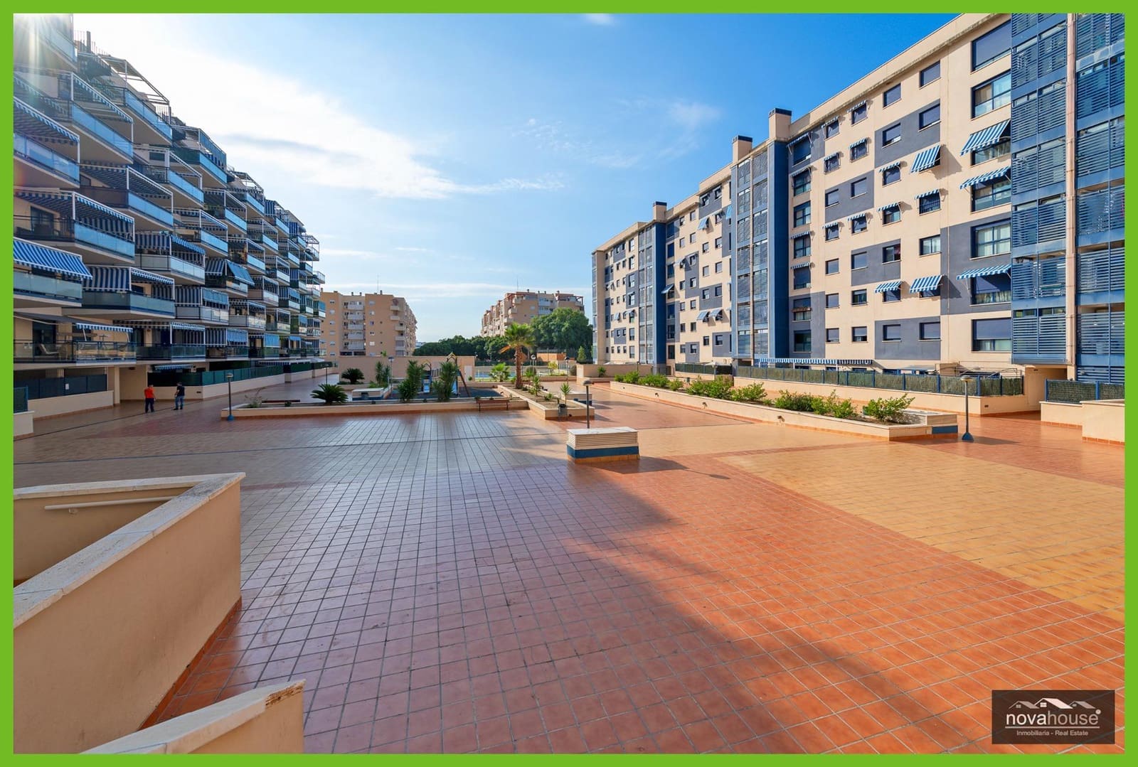 3 chambre Appartement à vendre à Malaga ville avec piscine garage - 319 990 € (Ref: 9645045)