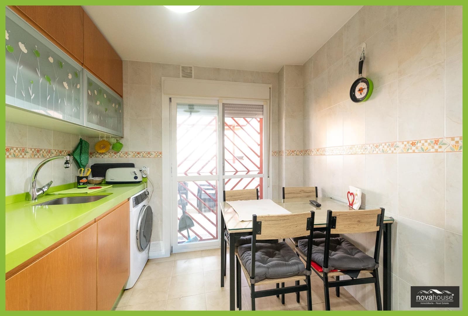 3 soverom Leilighet til salgs i Velez-Malaga - € 262 000 (Ref: 9648143)