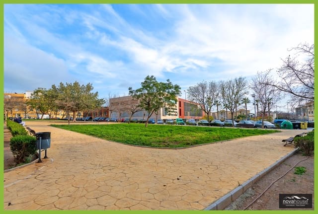 Piso de 3 habitaciones en Vélez-Málaga en venta - 262.000 € (Ref: 9648143)