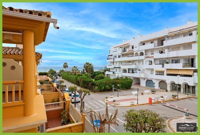 3 quarto Moradia em Banda para venda em Torre de Benagalbon, Rincón de la Victoria com piscina garagem - 565 000 € (Ref: 9656115)