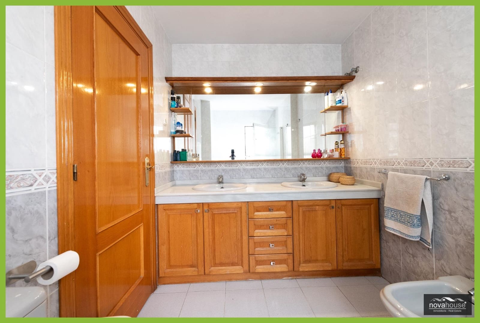 3 Zimmer Reihenhaus zu verkaufen in Torre de Benagalbon mit Pool Garage - 565.000 € (Ref: 9656115)