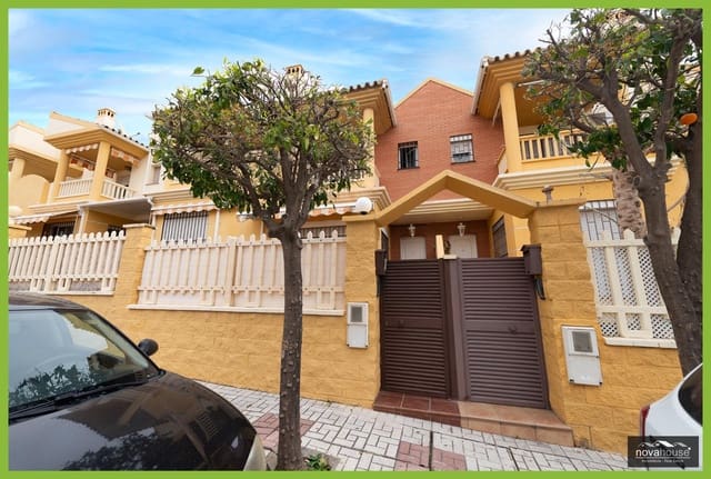 3 soverom Rekkehus til salgs i Torre de Benagalbon, Rincón de la Victoria med svømmebasseng garasje - € 540 000 (Ref: 9656115)
