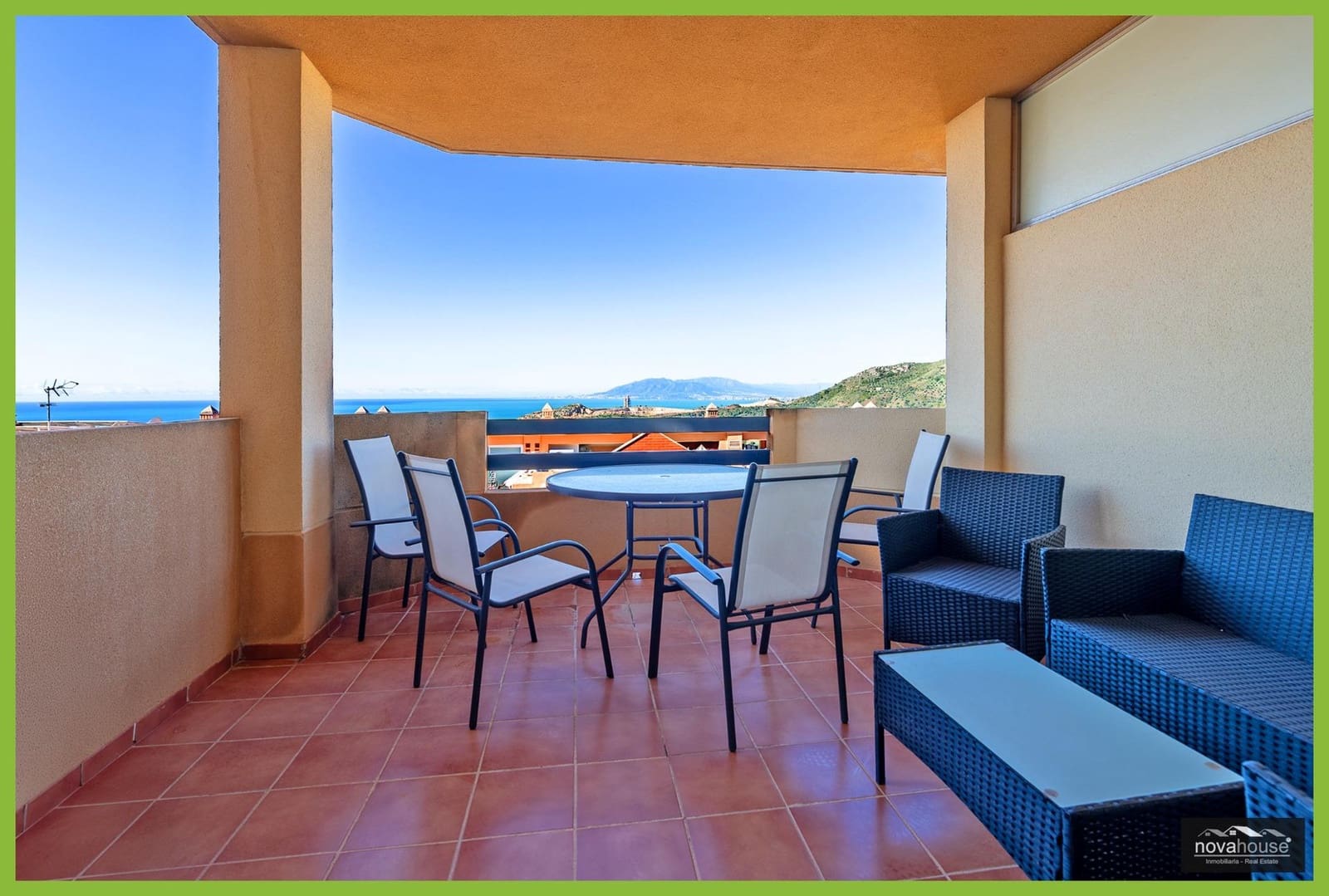 3 sypialnia Mieszkanie na sprzedaż w La Cala del Moral z basenem garażem - 429 900 € (Ref: 9670657)