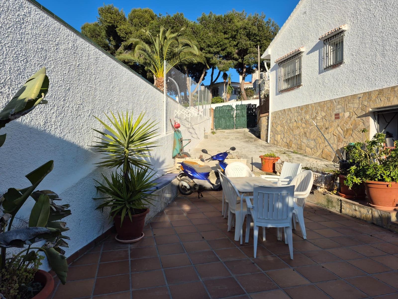 Chalet de 4 habitaciones en Caleta de Vélez en venta con piscina garaje - 674.000 € (Ref: 9690632)
