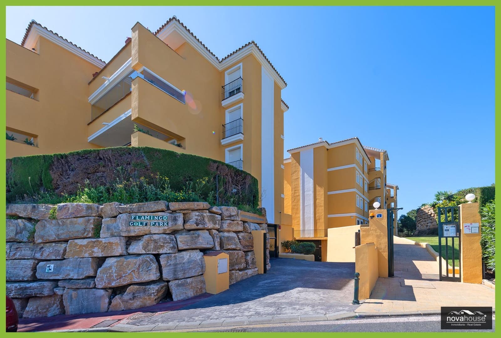 3 bedroom Flat for sale in Riviera del Sol - € 399,990 (Ref: 9735600)