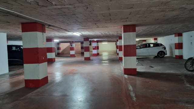 Garage till salu i Marmoles, Málaga stad - 295 000 € (Ref: 9799278)
