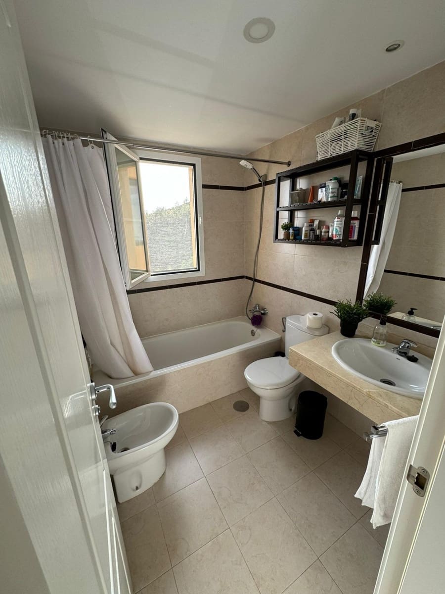 2 soverom Leilighet til salgs i La Cala del Moral med svømmebasseng garasje - € 364 990 (Ref: 9799279)