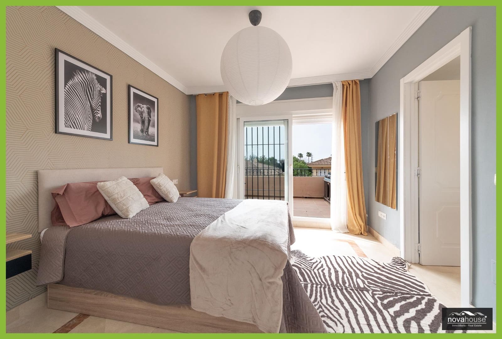 4 sovrum Semi-fristående Villa till salu i Riviera del Sol med pool garage - 699 990 € (Ref: 9799280)