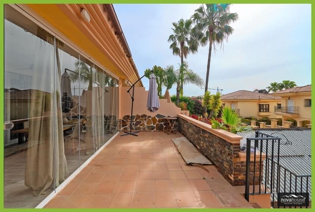 4 sovrum Semi-fristående Villa till salu i Riviera del Sol, Mijas med pool garage - 699 990 € (Ref: 9799280)