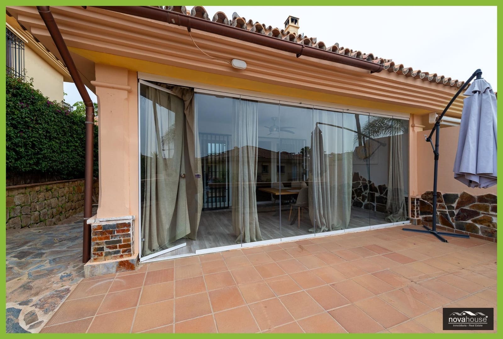 4 sovrum Semi-fristående Villa till salu i Riviera del Sol med pool garage - 699 990 € (Ref: 9799280)