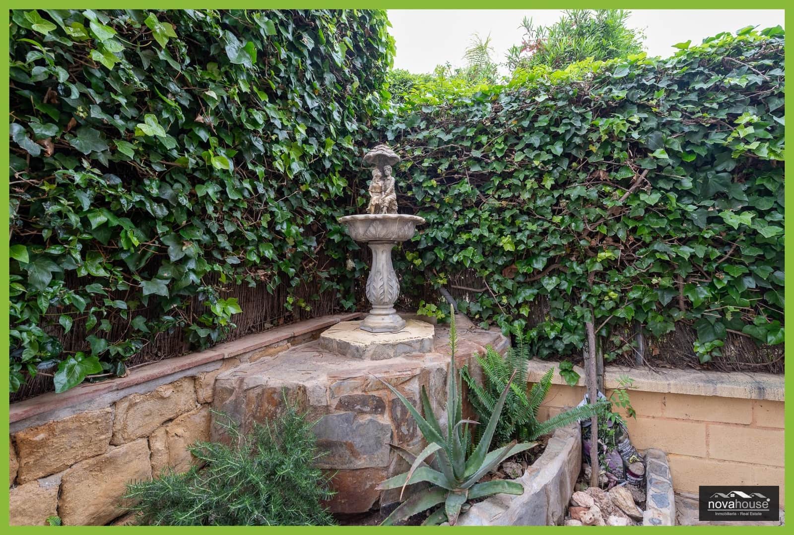 4 sovrum Semi-fristående Villa till salu i Riviera del Sol med pool garage - 699 990 € (Ref: 9799280)