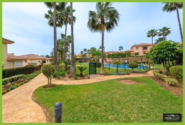 4 slaapkamer Halfvrijstaande villa te koop in Riviera del Sol, Mijas met zwembad garage - € 699.990 (Ref: 9799280)
