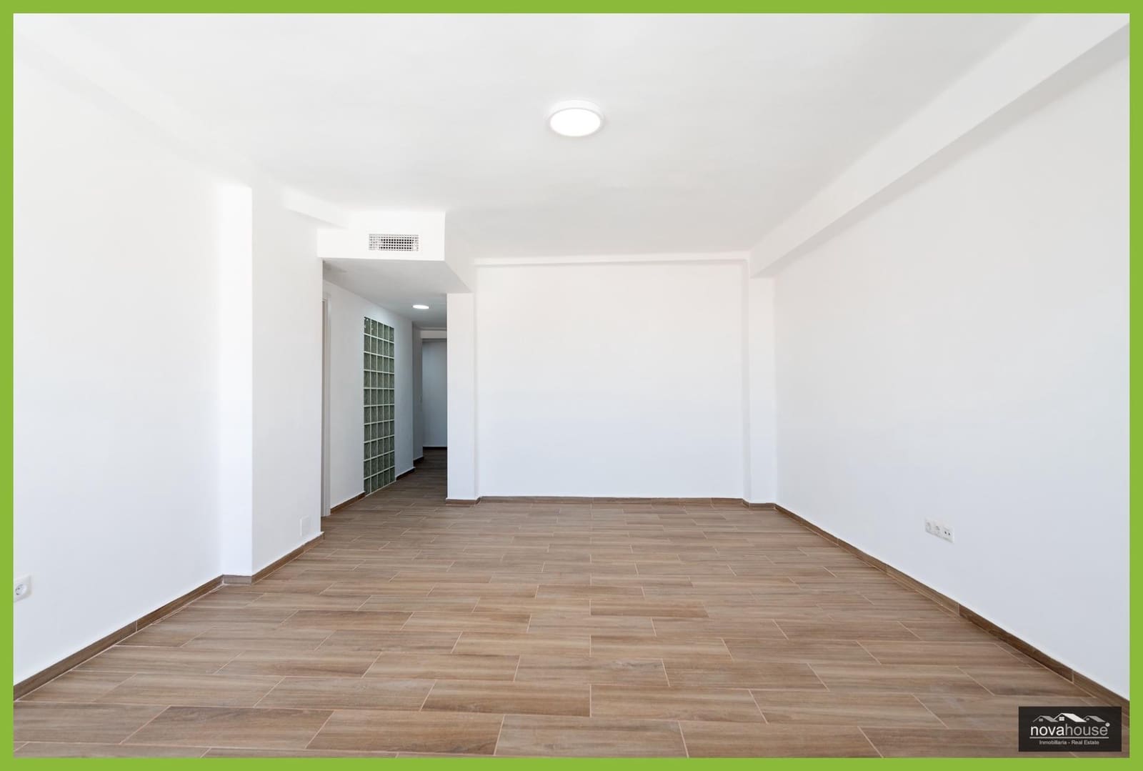 3 bedroom Flat for sale in Malaga city - € 369,900 (Ref: 9820530)
